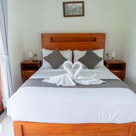 Bisbis House Iseh Village 셀랏 외부 사진