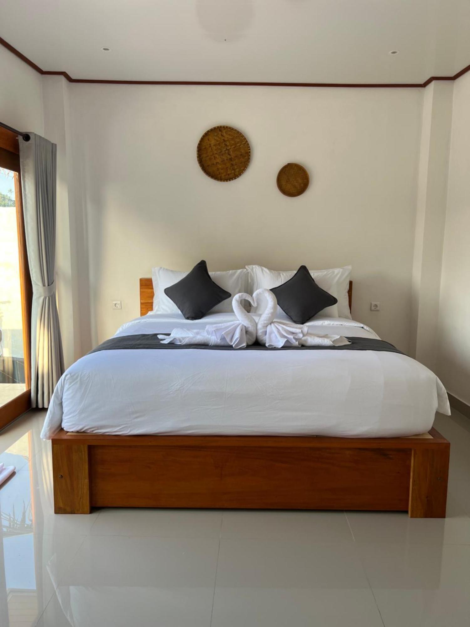 Bisbis House Iseh Village 셀랏 외부 사진