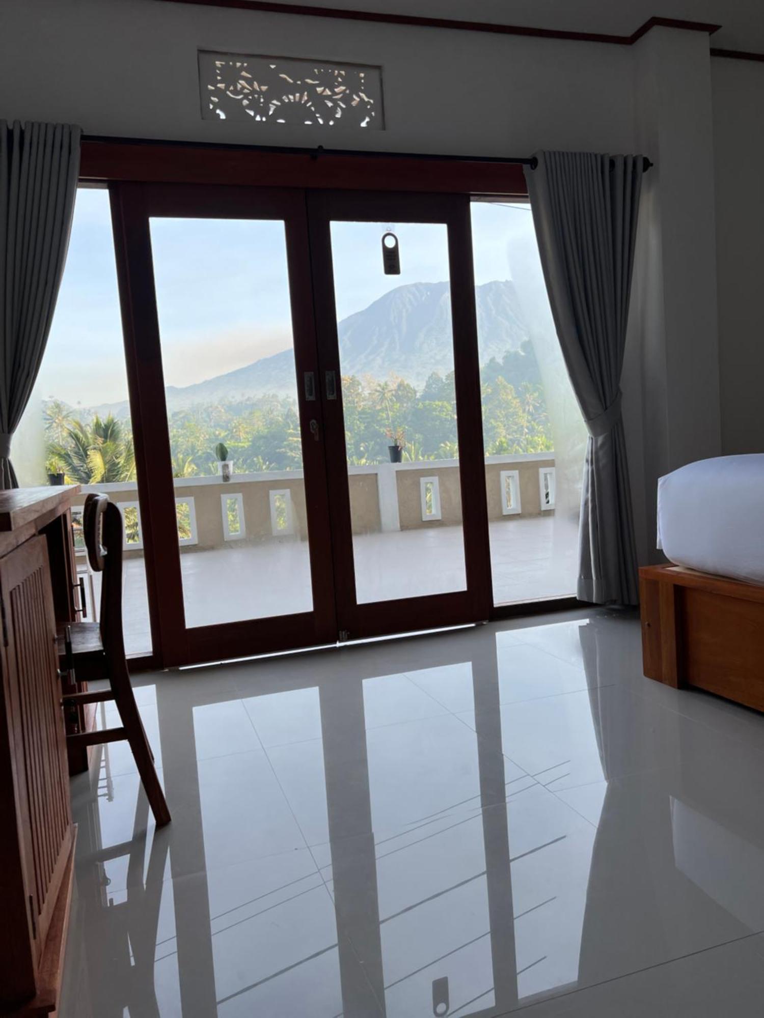 Bisbis House Iseh Village 셀랏 외부 사진